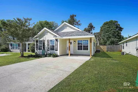 16217 Zenith Dr, Loxley, AL 36551