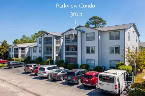 2200 W 2nd St #301-B, Gulf Shores, AL 36542