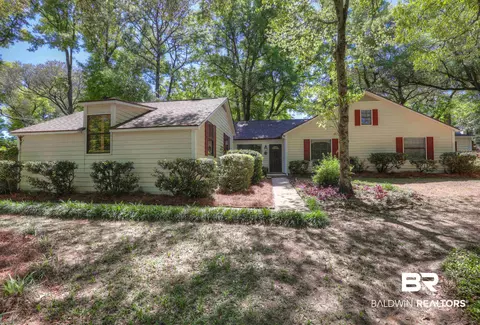 7312 Wild Oaks Rd, Fairhope, AL 36532