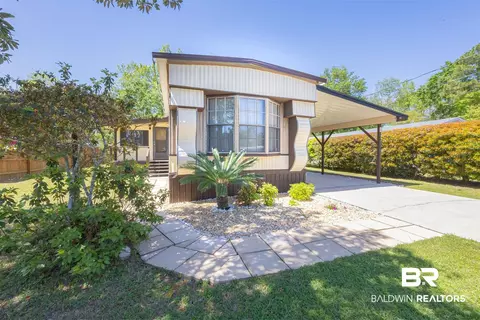 1244 Pensacola Dr, Lillian, AL 36549