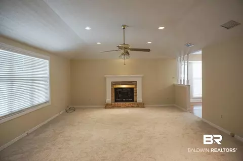 7109 Smithfield Rd, Mobile, AL 36695 photo 2