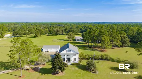 17501 Francis Harrell Rd, Elberta, AL 36530