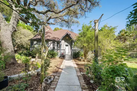 9618 E Hildreth Dr, Perdido Beach, AL 36530