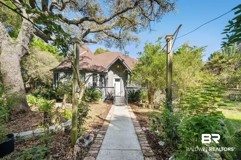 9618 E Hildreth Dr, Perdido Beach, AL 36530