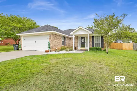 157 Oakwood Ave, Fairhope, AL 36532