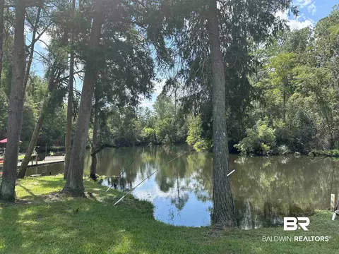 32060 Kings Ldg Rd, Seminole, AL 36574