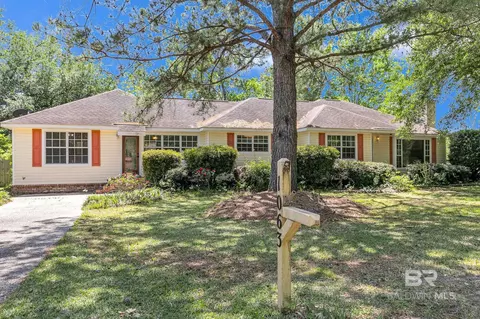 1063 W St Alban Ave, Loxley, AL 36551
