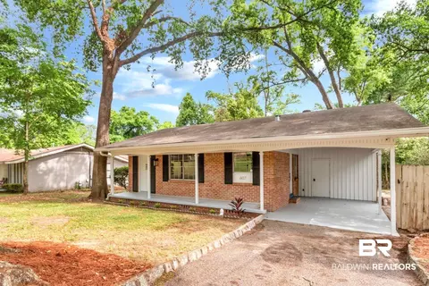 607 Markham Dr, Mobile, AL 36609 photo 1