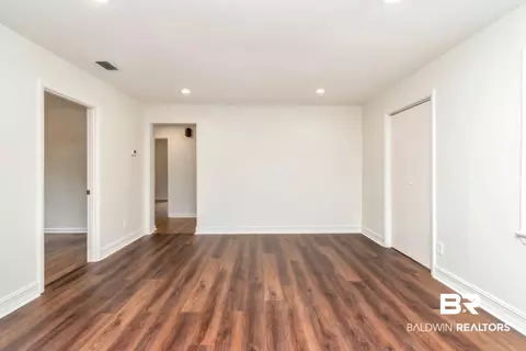 607 Markham Dr, Mobile, AL 36609 photo 9