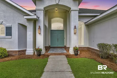 19135 Fairfield Dr, Fairhope, AL 36532