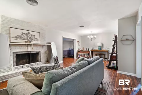 2764 Brevard Dr, Mobile, AL 36606 photo 3