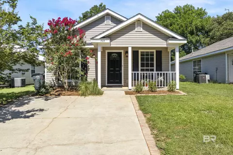 705 N Crystal Wells Ct, Fairhope, AL 36532