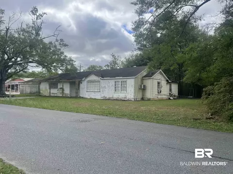 22995 St Paul St, Robertsdale, AL 36567