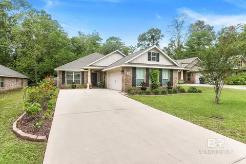 511 Charing Cross St, Fairhope, AL 36532