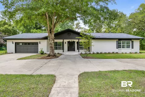 33500 Helms Ln, Lillian, AL 36549