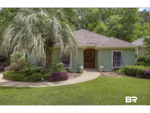 120 Chestnut Rdg, Fairhope, AL 36532