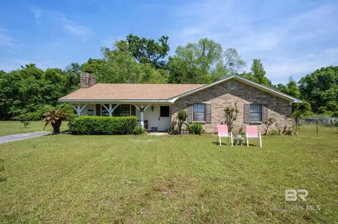 46211 Sunset Dr, Bay Minette, AL 36507