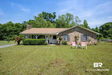 46211 Sunset Dr, Bay Minette, AL 36507