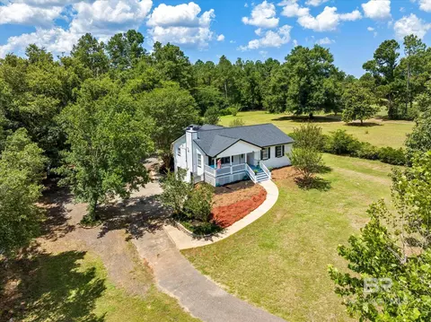 10680 Danne Ln, Fairhope, AL 36532