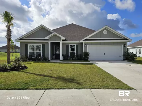 610 Shepard St, Gulf Shores, AL 36542