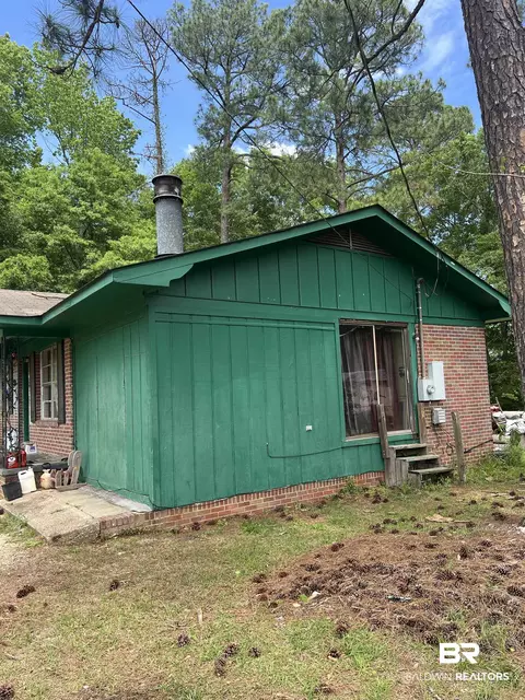91 Crestview Ave, Monroeville, AL 36460 photo 2