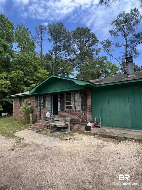 91 Crestview Ave, Monroeville, AL 36460