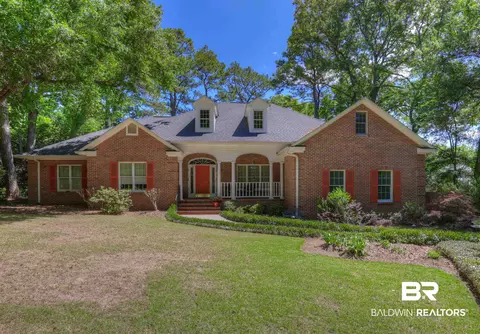22656 Alice Ln, Fairhope, AL 36532