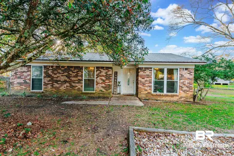 7721 Louise Ct, Irvington, AL 36544