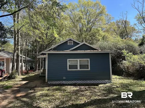 803 Lundys Lnae, Mobile, AL 36606