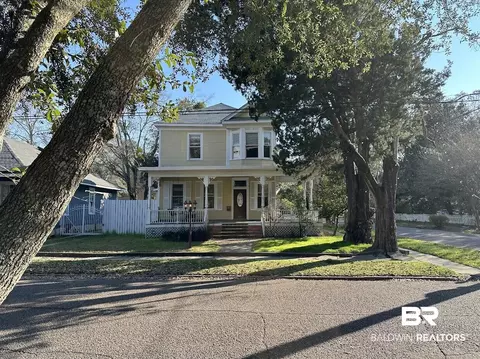 1419 Brown St, Mobile, AL 36604