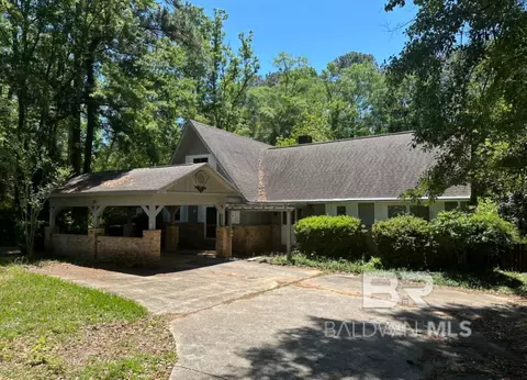 261 Rolling Hill Dr, Daphne, AL 36526
