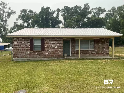 106 Curran Cir, Brewton, AL 36426
