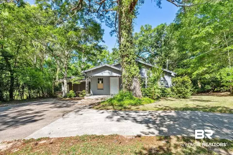 7499 Pinehill Rd, Daphne, AL 36526