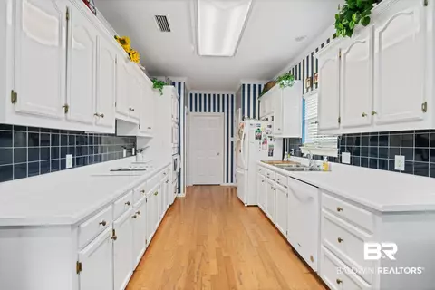 1192 E Hillcrest Xing, Mobile, AL 36695 photo 9