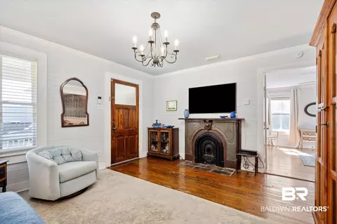 1104 Old Shell Rd, Mobile, AL 36604 photo 5