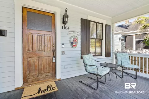 1104 Old Shell Rd, Mobile, AL 36604 photo 2