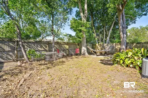 1104 Old Shell Rd, Mobile, AL 36604 photo 17