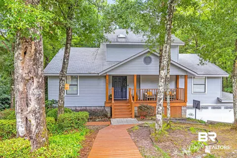 914 Caroline Ave, Daphne, AL 36526