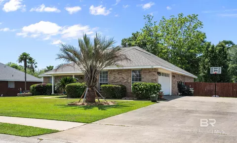105 Pemberton Loop, Fairhope, AL 36532