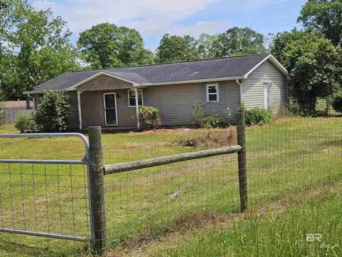 705 W Railroad St, Bay Minette, AL 36507