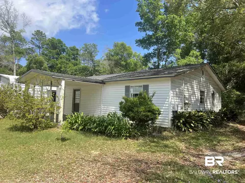 9790 Soldier Creek Rd, Lillian, AL 36549