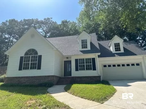 502 Lake Shore Dr, Daphne, AL 36526