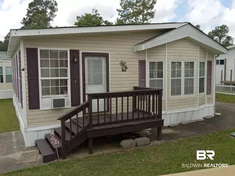 256 Defuniak Cir, Lillian, AL 36549