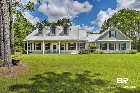 22435 Burkowski Ln, Gulf Shores, AL 36542