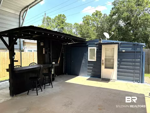 8 Buena Vista Dr, Lillian, AL 36549