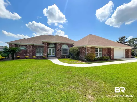 9308 Lakeview Dr, Foley, AL 36535