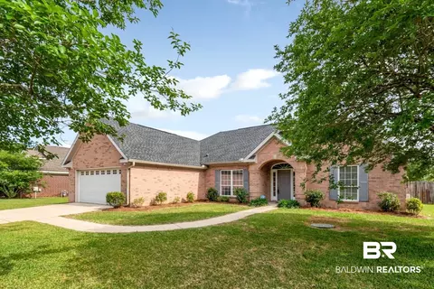 9609 N Polo Pl, Mobile, AL 36695