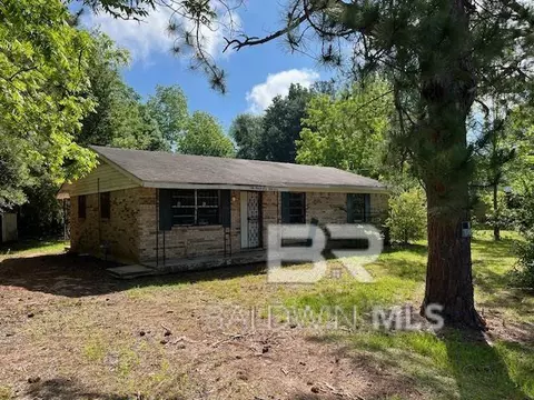 48 W Daniels Dr, Monroeville, AL 36460