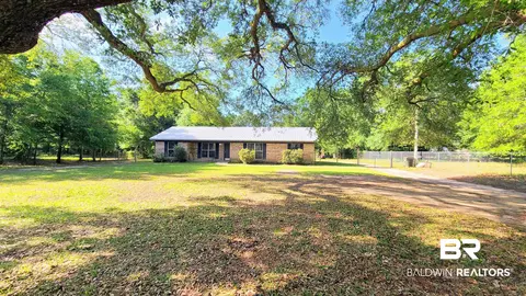 10824 Sandy Ln, Fairhope, AL 36532