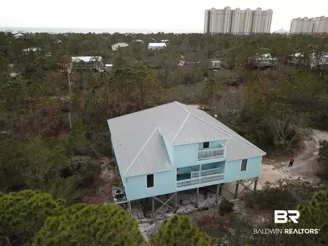 8919 Diamond Dr, Gulf Shores, AL 36542